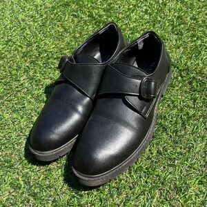 Manara Women's Black Loafers